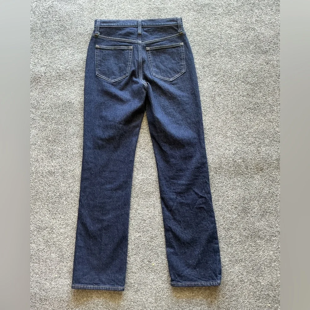 J. Crew woman’s Indigo‎ Straight-Leg Jeans size 24